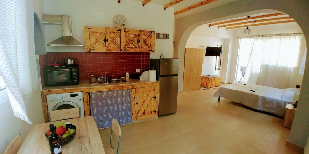 Ferienwohnung Beautiful House Of Psinthos Exterior foto